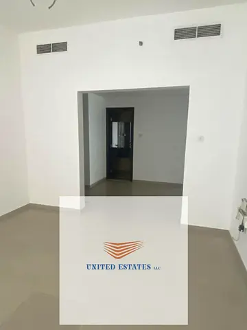 Luxurious 2 BHK+ / AC Chiller / Gym and Swimming Pool / Parking