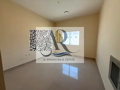 استديو للايجار السنوي في العالية بسعر جيد جدا مطبخ منفصل قريب كل الخدمات اغتنم الفرصة الان وبادر بالحجز