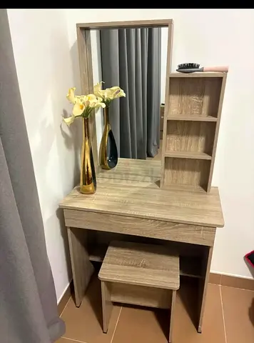 Compact Wooden Dressing Table with Mirror and Stool - Light Oak