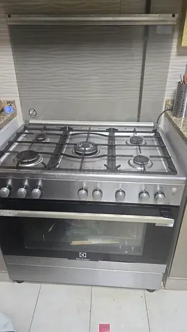 Cooking range