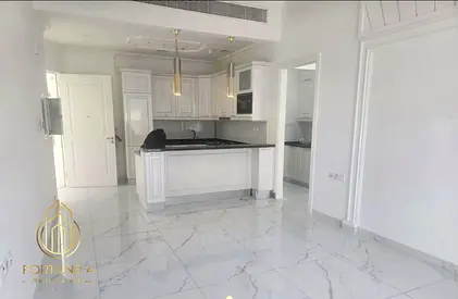 Huge Layout | Unfurnished | Prime Community Living