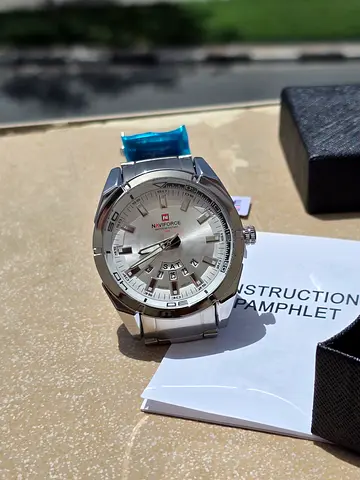 Amazing chronograph watch ⌚️ Waterproof Quartz movment ⌚️ very nice design 👌 with good quality 👌
