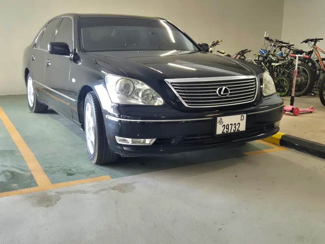 Lexus LS-Series 2006 — photo 1 of 7