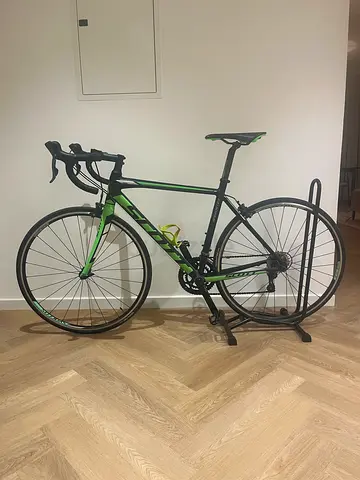 Scott Speedster Road Bike - perfect condition