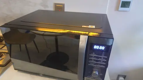 Panasonic NN-CD67 27L 4-in-1 Convection Microwave Oven / Air Fryer