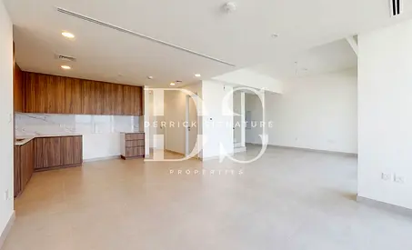 Single Row | 3BR Close To Pool, Park | Large Plot