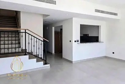 Spacious 5BR Townhouse | Ideal Family Community