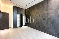 Private pool | High end finishes | Smart Home