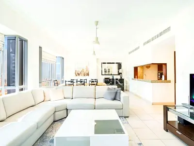 Amazing Skyline View | High Floor | Fully Upgraded