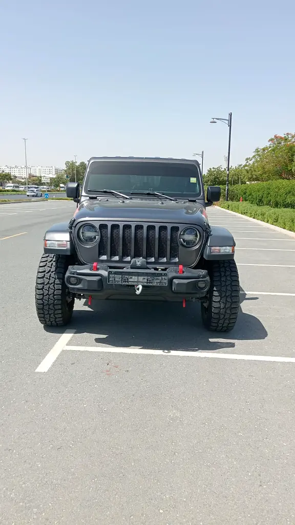 Jeep Wrangler Unlimited 2021 — photo 1 of 19