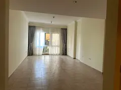 Huge Studio+Extra Room! Closed Kitchen