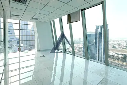 Canal View | Spacious | Fully Fitted | High Floor