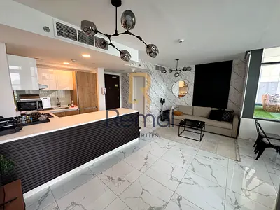 Vacant |Cozy and Modern l Duplex Apartment