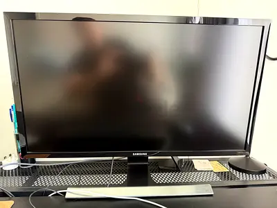 Samsung U28E590D Monitor 28-inch 4K Samsung monitor