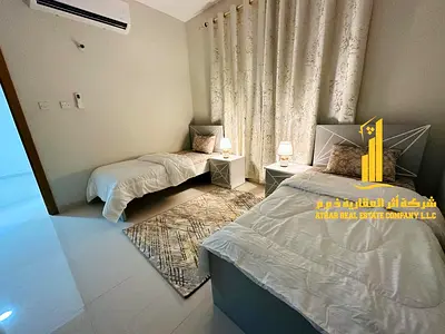 شقة فاخرة غرفتين وصالة مفروشة بالكامل فرش جديد راقى جدا بموقع مميز جدا شاملة كافة الفواتير والانترنت
