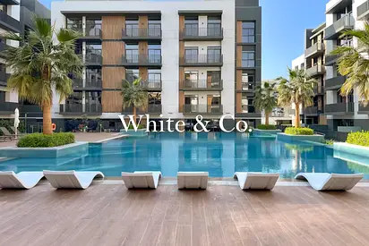 Top floor| Big Terrace| Unfurnished Apt