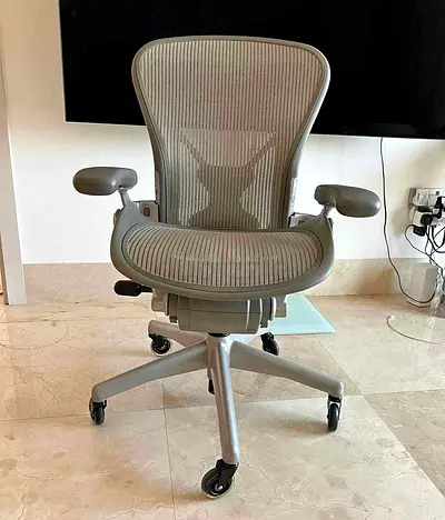 Herman Miller Aeron Ergonomic Office Chair size B and C available for selling