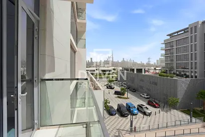 Ready to move in | Huge Layout | Prime Location