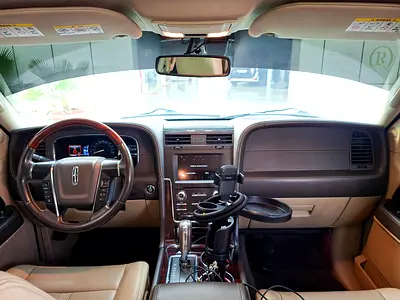 2017 Lincoln NAVIGATOR — фото 9