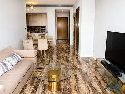 Luxurious |Prime Location | Large Layout