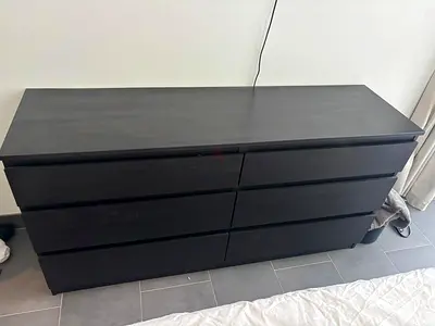Black 6-Drawer Dresser / Chest - Solid Look, Good Condition