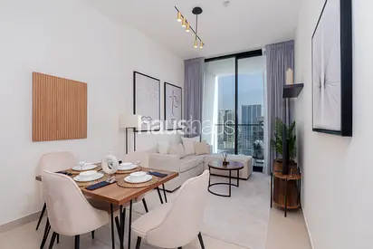 Contemporary 1BR | High Floor | Fully Equipped