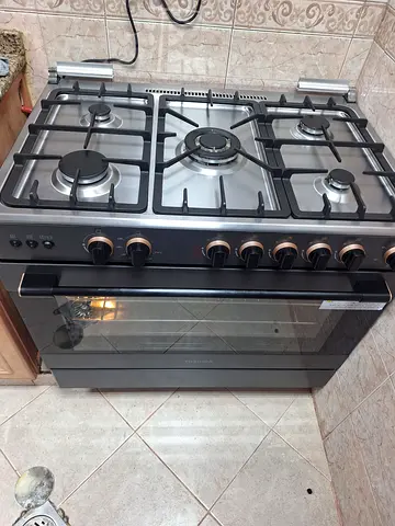 Toshiba latest model 5 burner full gas cooker
