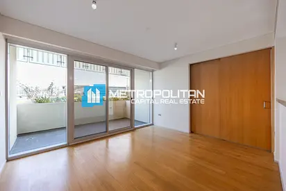 1 BR with Balcony | Canal View | Low Floor