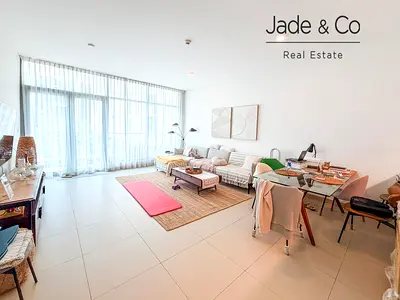 Community Expert | Furnished | Pool and Park View