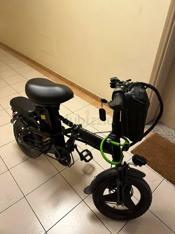 Compact Foldable Electric Mini Bike — Good Working Condition