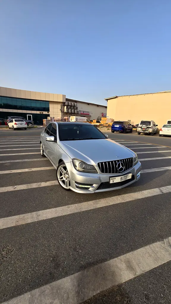 Mercedes-Benz C-Class 2012 — photo 1 of 9