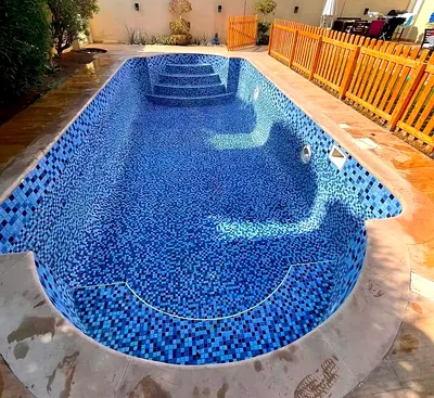 Swimming pool cleaning