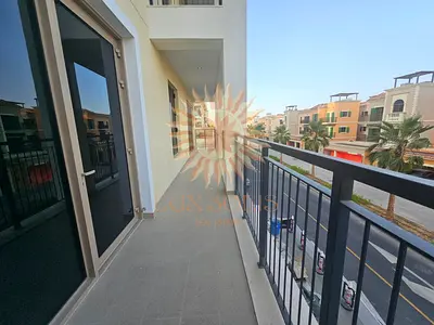 LA MER EXPERT | COMMUNITY VIEW | READY TO MOVE IN | BALCONY