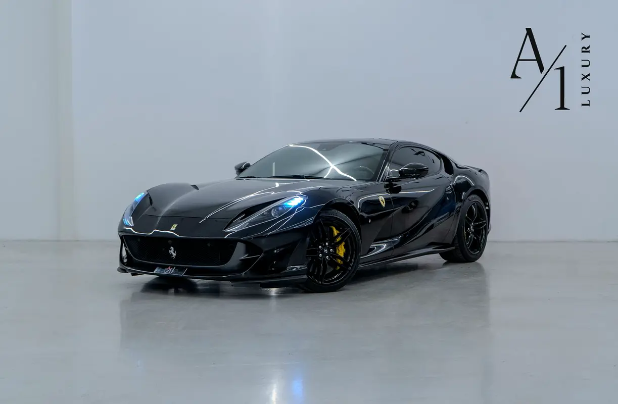 Ferrari 812 Superfast 2019 — photo 1 of 13