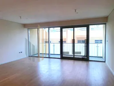 Spacious 2 Bedroom | Beach Access | Ready Move In