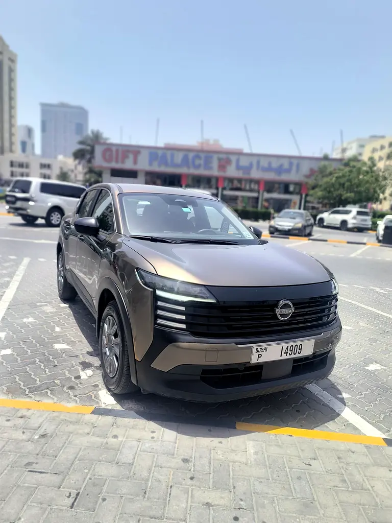 Nissan Kicks 2022 — photo 1 of 16