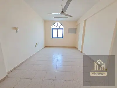WOW \\ LAVISH \\ HOT OFFER \\ LUXRY APPARTMENT \\ FAMILY BUILDING \\ FREE PARKING \\ FREE MAINTINACE near bus station