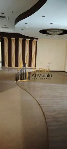 البيت الملكي للعقارات تقدم لكم مكتب للإيجار في المجاز 3 القصباء من المالك مباشرة بدون عمولة