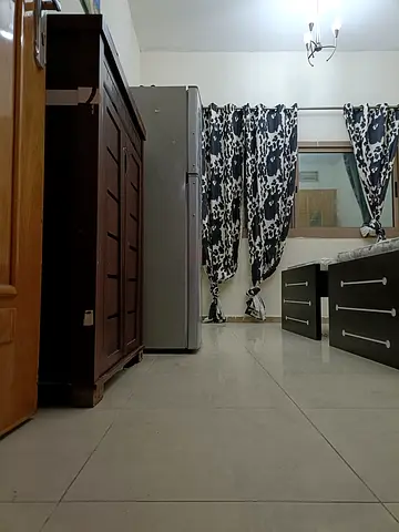 Spacious Room Available in Mankhool Behind Burjuman