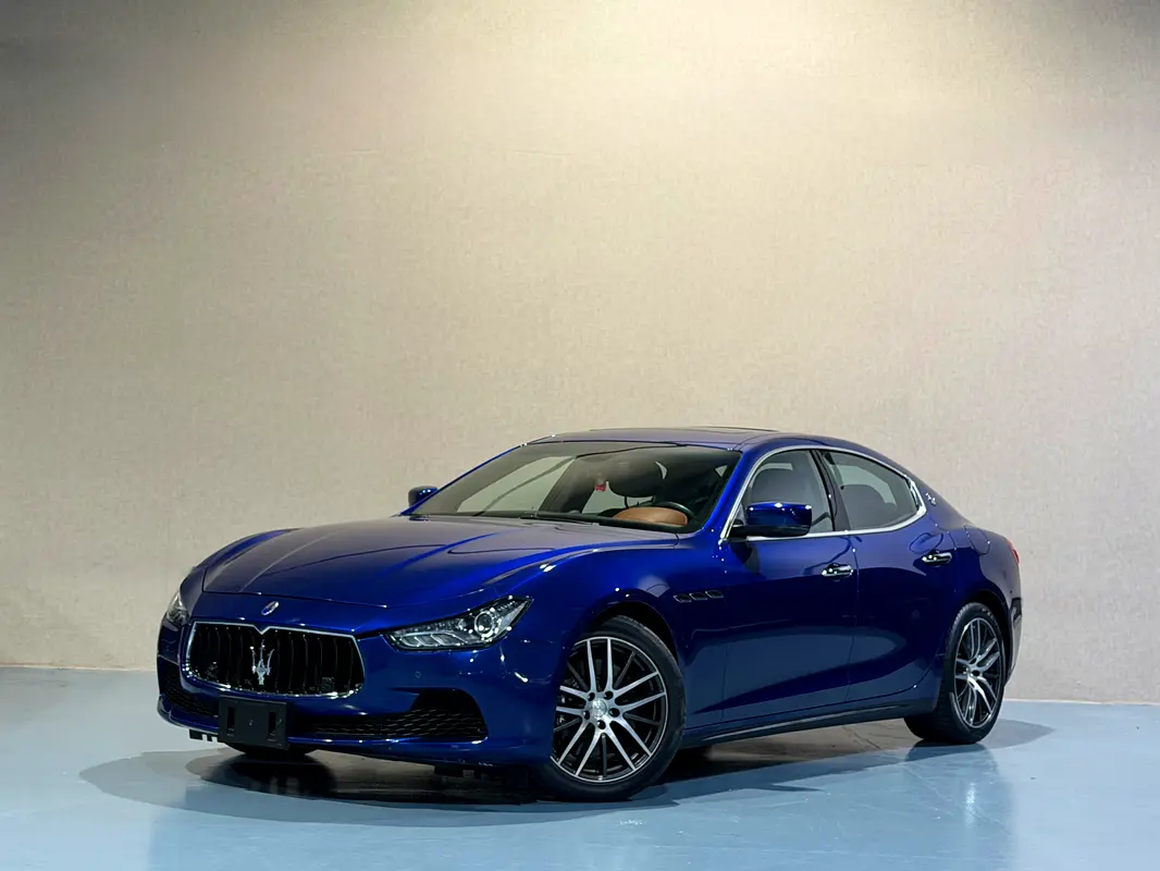 Maserati Ghibli 2015 — photo 1 of 13