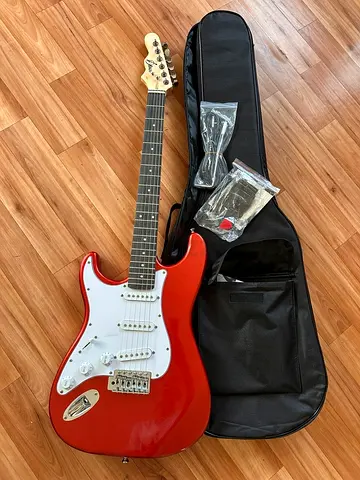 Left-handed electric guitar set in very good condition.