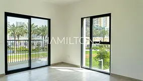 Elevated Coastal Living | Premium Sea-Facing Apartment | Vacant | Resale