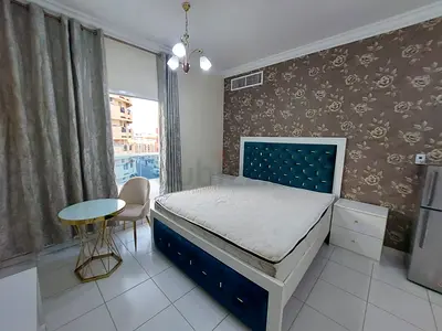 🏡 Spacious Master Room Available ,Al Hamriya, Bur Dubai – Near BurJuman Metro Station,