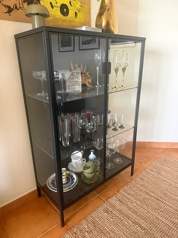 Glass cabinet