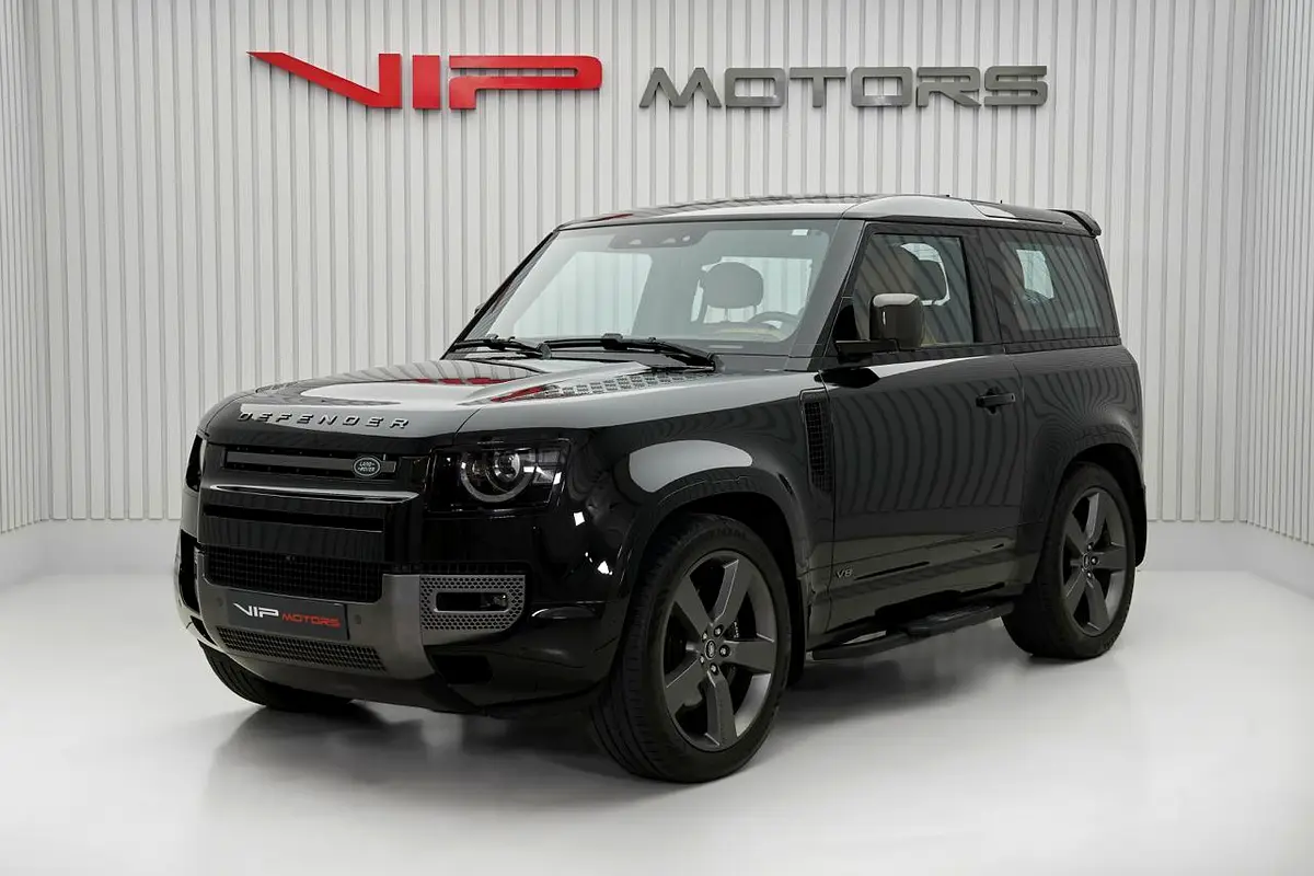 Land Rover Defender 2025 — photo 1 of 12