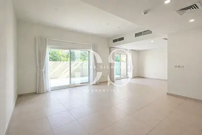 3BR | Vacant on Transfer | Next to Pool and Park