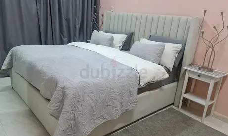 King Bed Set Premium furniture 7pcs like new