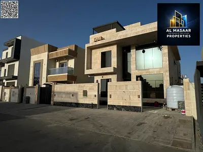 فيلا تشطيب شخصي جدا مكسية و ملبسة كاملة بالحجر من الداخل و الخارج شاملة مكيفات ماركة أوجينيرال. تملك حر