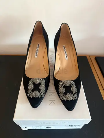 Manolo Blahnik heels very good condition size 39.5 (6.5 UK)