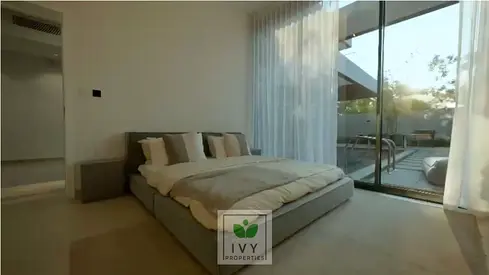 Spacious || Near Entrance || Near Handover